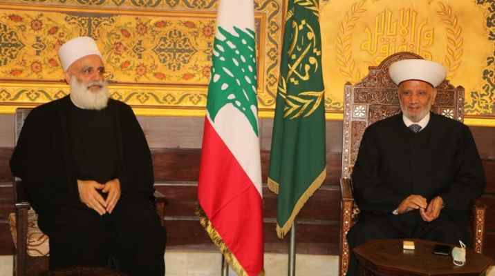 دريان بحث مع مكاري
وأبي المنى الإستحقاق الرئاسي