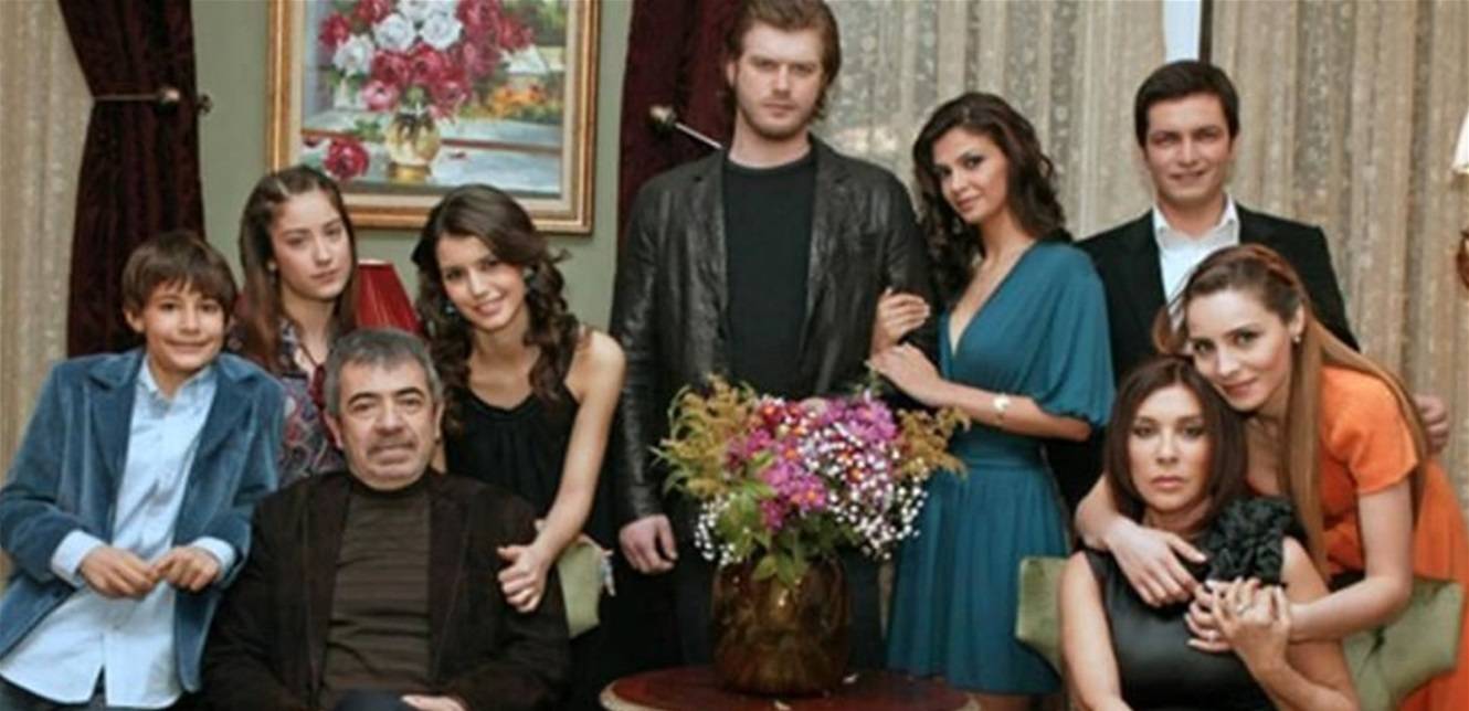 وفاة أحد أبطال مسلسل "العشق الممنوع" الشهير.. من هو؟