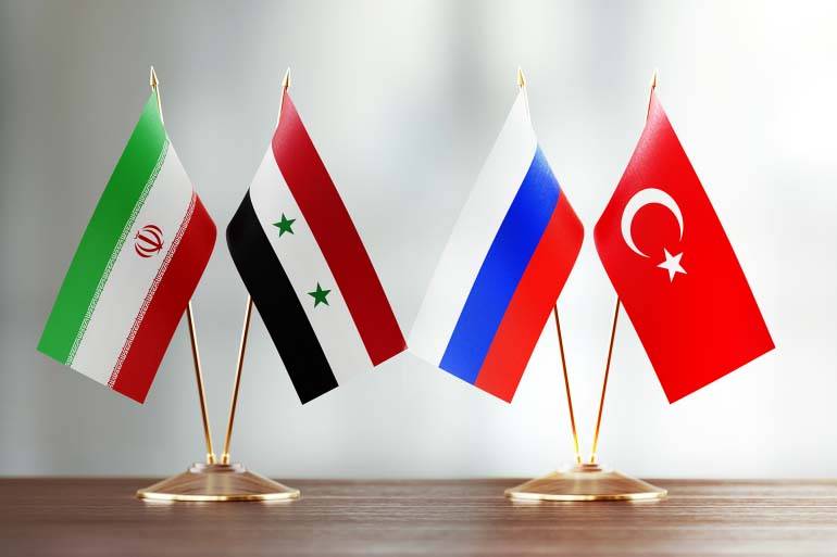 اجتماع لرباعية موسكو... والاتحاد الاوروبي يفرض عقوبات على دمشق
انقرة تتهم واشنطن باقامة «دولة ارهابية» في الشمال السوري