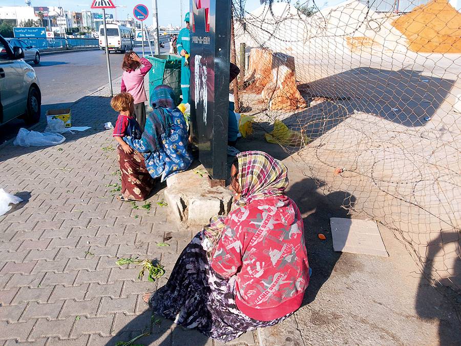 "الشحادة" من مال الله الى مهنة تديرها عصابات تسعى لجمع الأموال بطرق ملتوية
محافظ بيروت لـ "الديار": نعمل على إخراج هؤلاء القصّر من هذا الجحيم