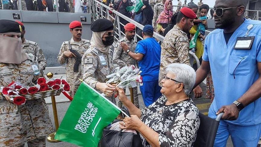 السعودية تجلي 4879 شخصا من جنسيات مختلفة من السودان