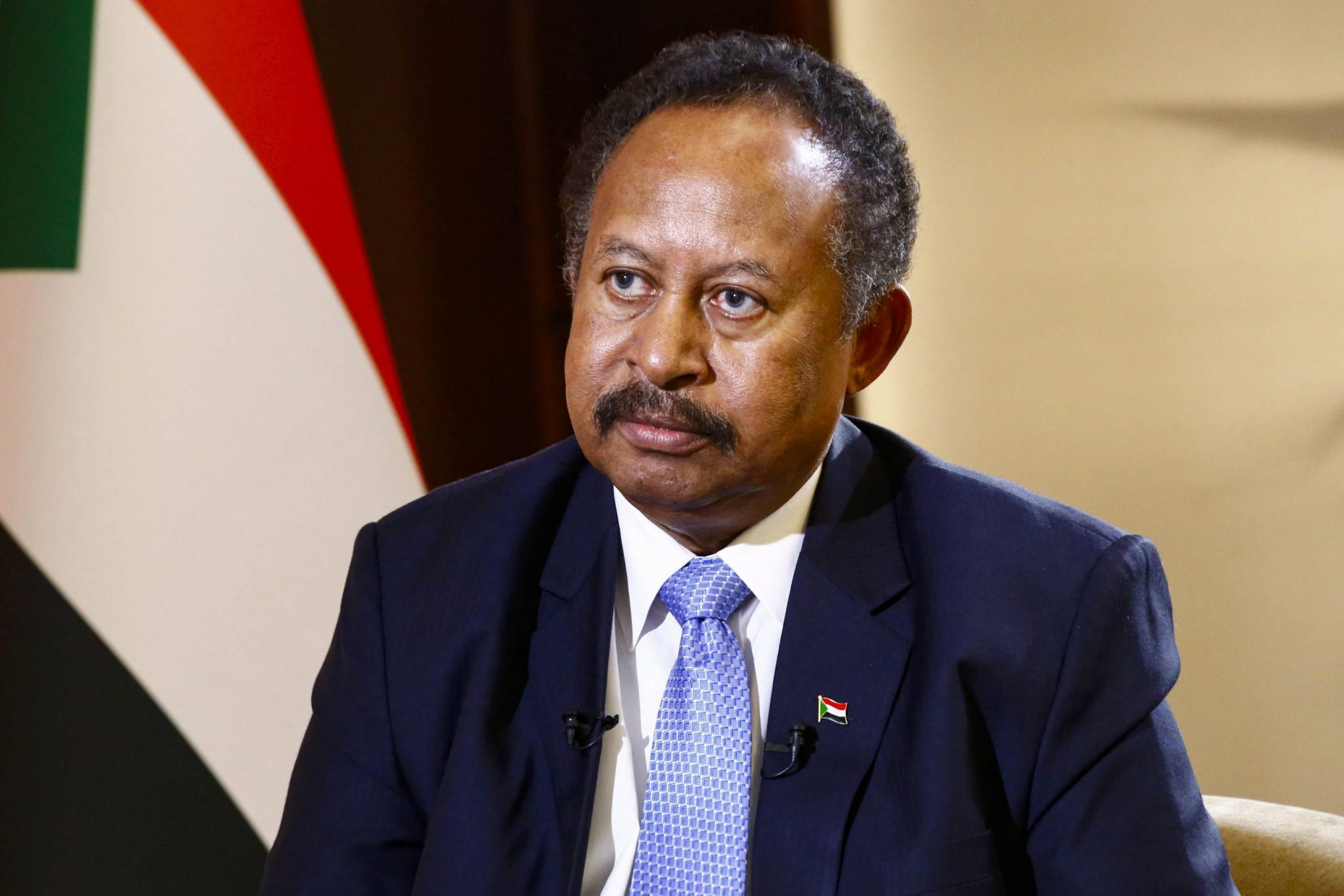حمدوك يقترح إجراء حوار عاجل بين الجيش السوداني والدعم السريع لوقف دائم لإطلاق النار