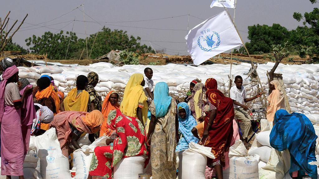 برنامج الأغذية العالمي يستأنف عمله في السودان