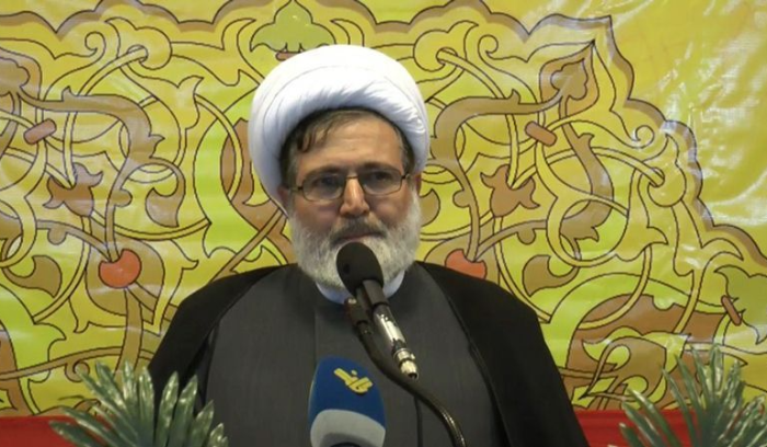 البغدادي: الوضع بات يحتاج الى مَن يُنزل
بعض المسؤولين عن الشجرة