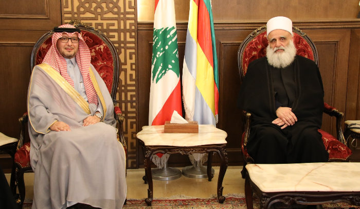 أبي المنى بعد لقائه البخاري: ننوه بالدور الفاعل للسعودية حيال الانقسامات السياسية التي تعطل إنجاز الاستحقاقات