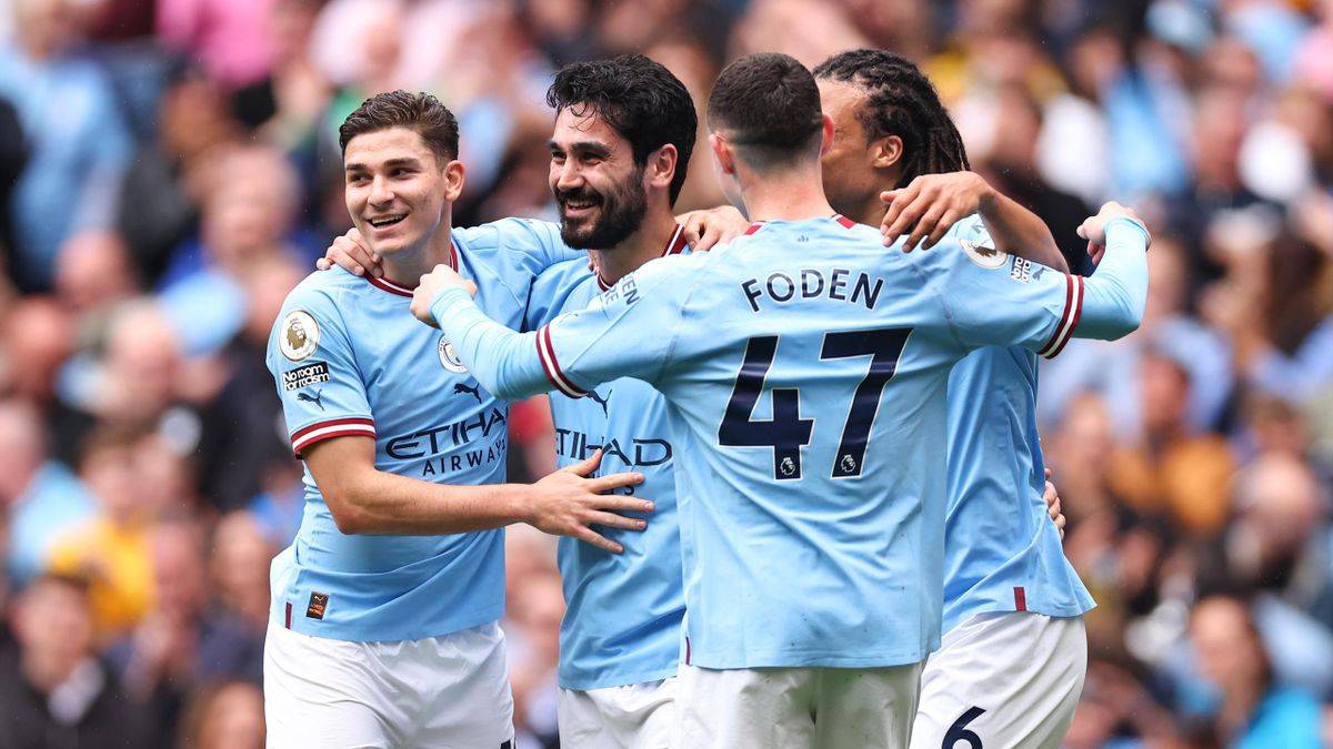 الدوري الانكليزي: مانشستر سيتي يتخطى عقبة ليدز وفوز تشيلسي وليفربول وتوتنهام
