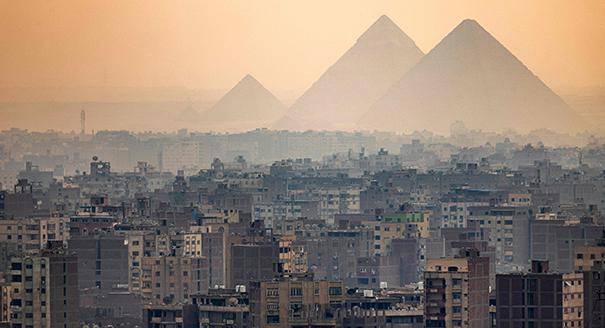 تقرير يكشف عن ارتفاع كبير في ديون مصر