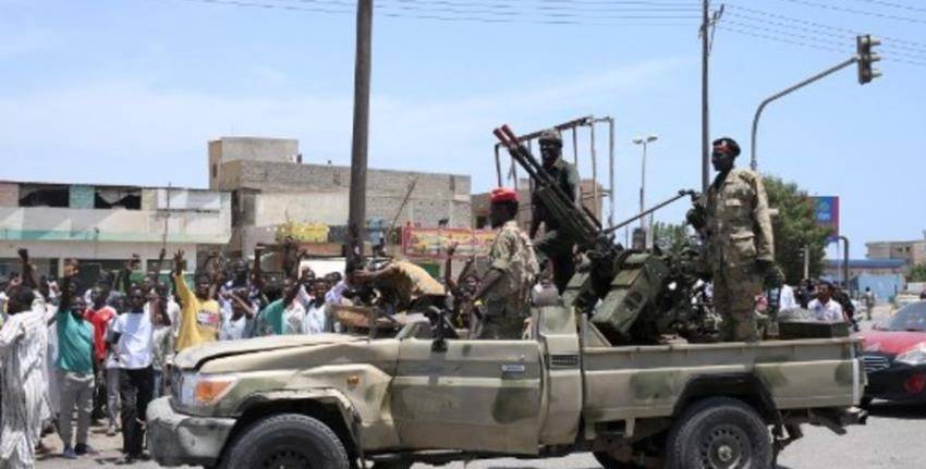 وفدا الجيش السوداني وقوات الدعم السريع الى جدة لبدء المفاوضات