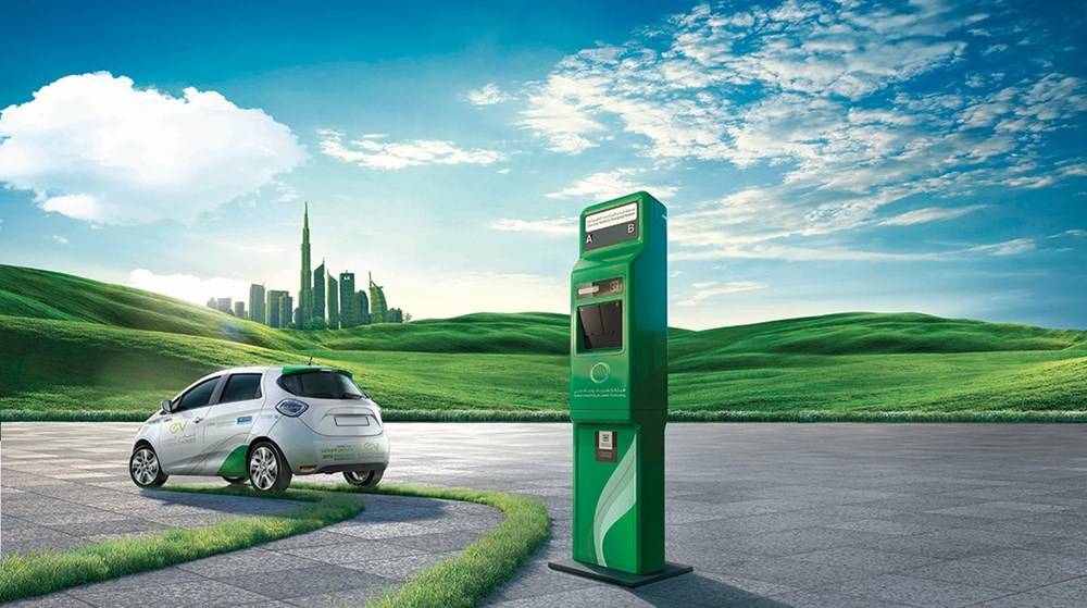 البيئة العالميّة تُحتضر... هل تكون السيّارات الكهربائيّة هي الحل؟