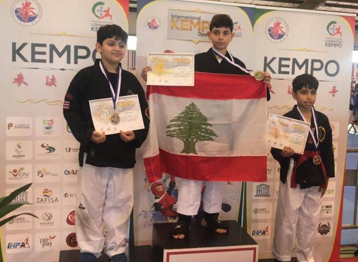 بطولة العالم للكمبو لجميع اساليب الفنون القتالية
حزام البطولة وميداليات ملونة لبعثة لبنان  للووشو كونغ فو