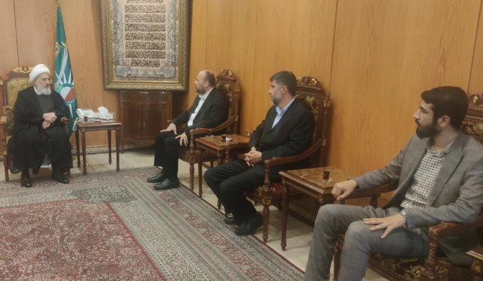 وفد من "حماس" زار الخطيب وأبي المنى
عبد الهادي: نؤكّد حرصنا على الأمن في المخيّمات