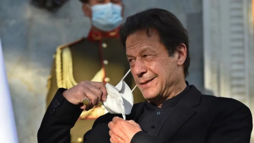 الأمن الباكستاني يوقف عمران خان