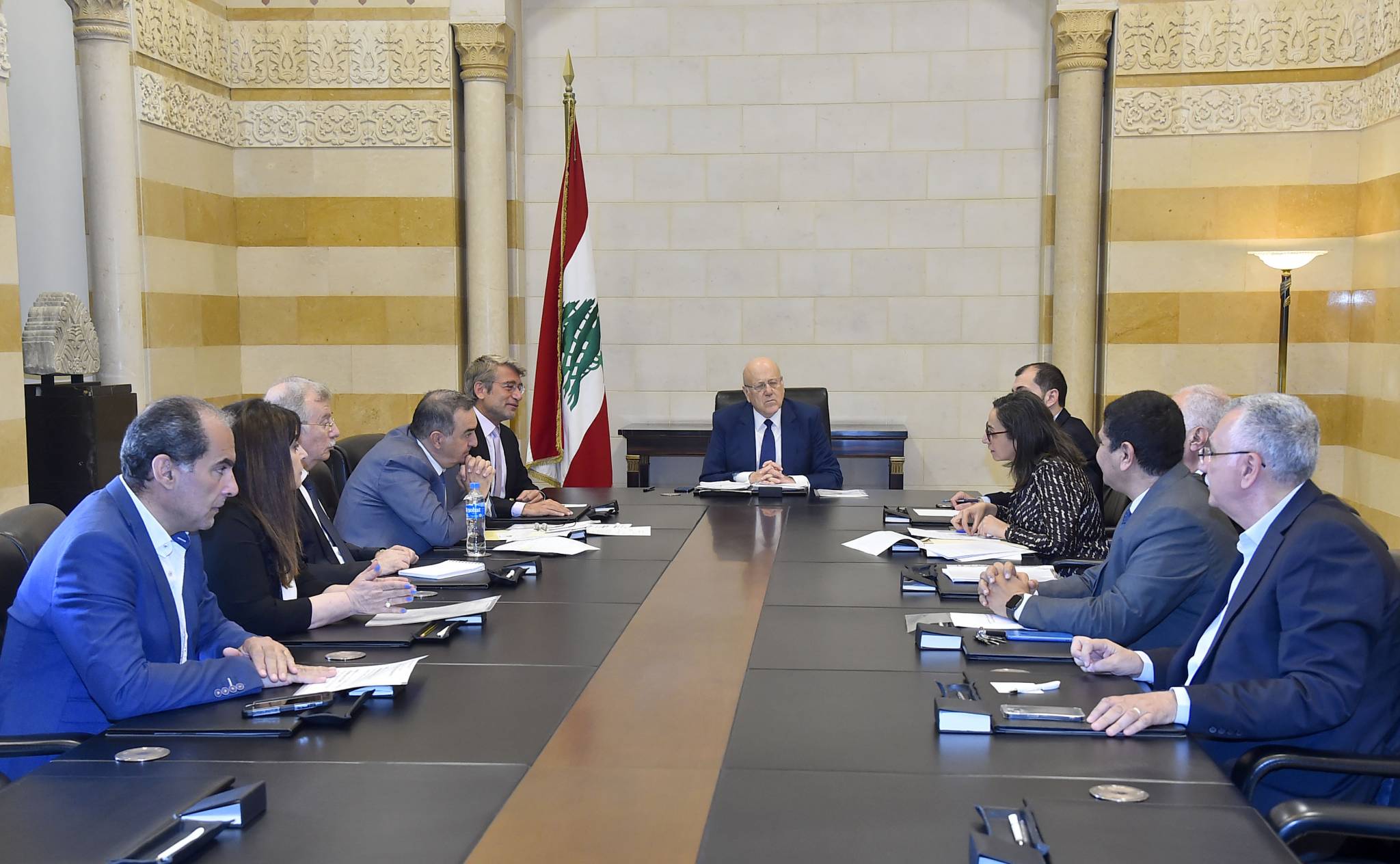 ميقاتي ترأس اجتماعين للبحث في الموازنة وكهرباء نهر البارد
فياض: تعرفة جيدة من كهرباء لبنان بعد تعديلها