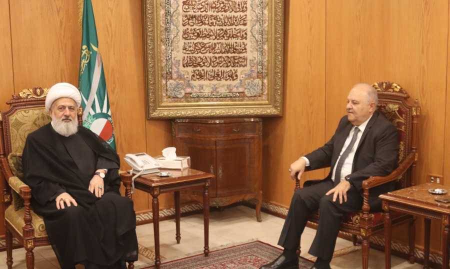 الخطيب ألتقى وفد "الديموقراطي اللبناني":
لحلّ المشاكل والأزمات بالحوار