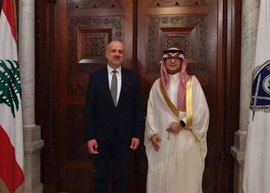 البخاري يزور مقرّ "تجدد" والتقى وزير الداخلية
معوض: نُصرّ على ألاّ يشكّل الاستحقاق استمراراً للعزل
مولوي: السعودية المحفّز لانتخاب رئيس بسرعة