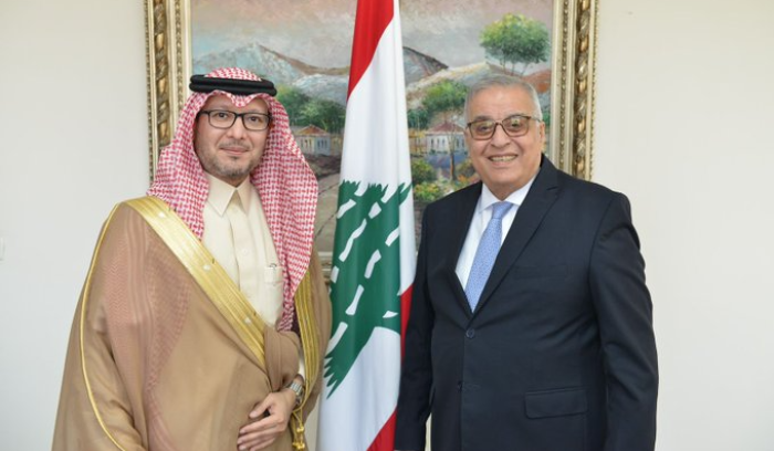 بحث في التحضيرات لمؤتمر بروكسل 7
بو حبيب التقى وفداً من أهالي الموقوفين في الإمارات
البخاري: نتشارك مع المجتمع الدولي في إنجاز الإستحقاق