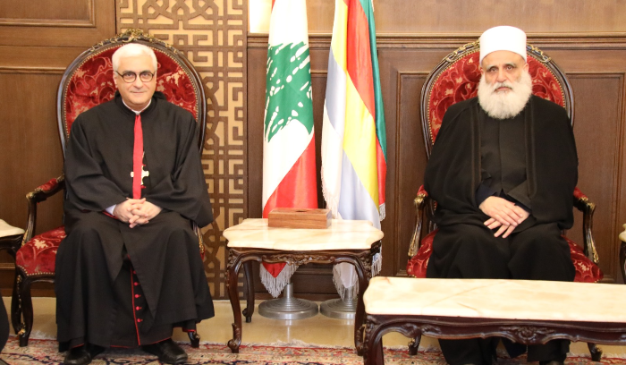 قضايا روحيّة
بين أبي المنى وعبد الساتر