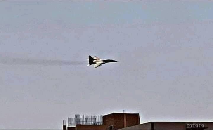 إسقاط طائرة "ميغ" في أم درمان والقبض على أحد الطيارين