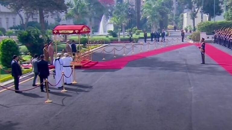 سلطان عمان يزور مصر