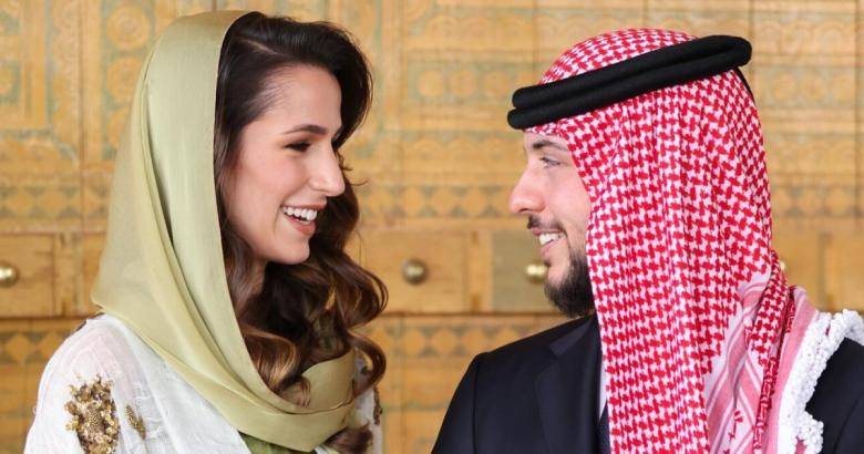 بالفيديو - بمناسبتي زفاف ولي العهد وعيد الاستقلال.. 400 طائرة درون تضيء سماء الأردن