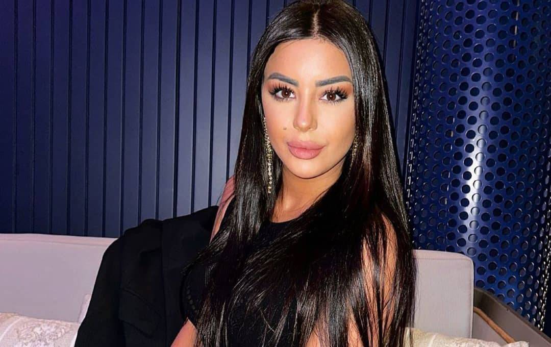 مروة بوشوشة تخطف الأنظار بأحدث ظهور من لبنان