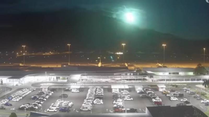 بالفيديو - نيزك يضيء سماء ولايةٍ في أستراليا