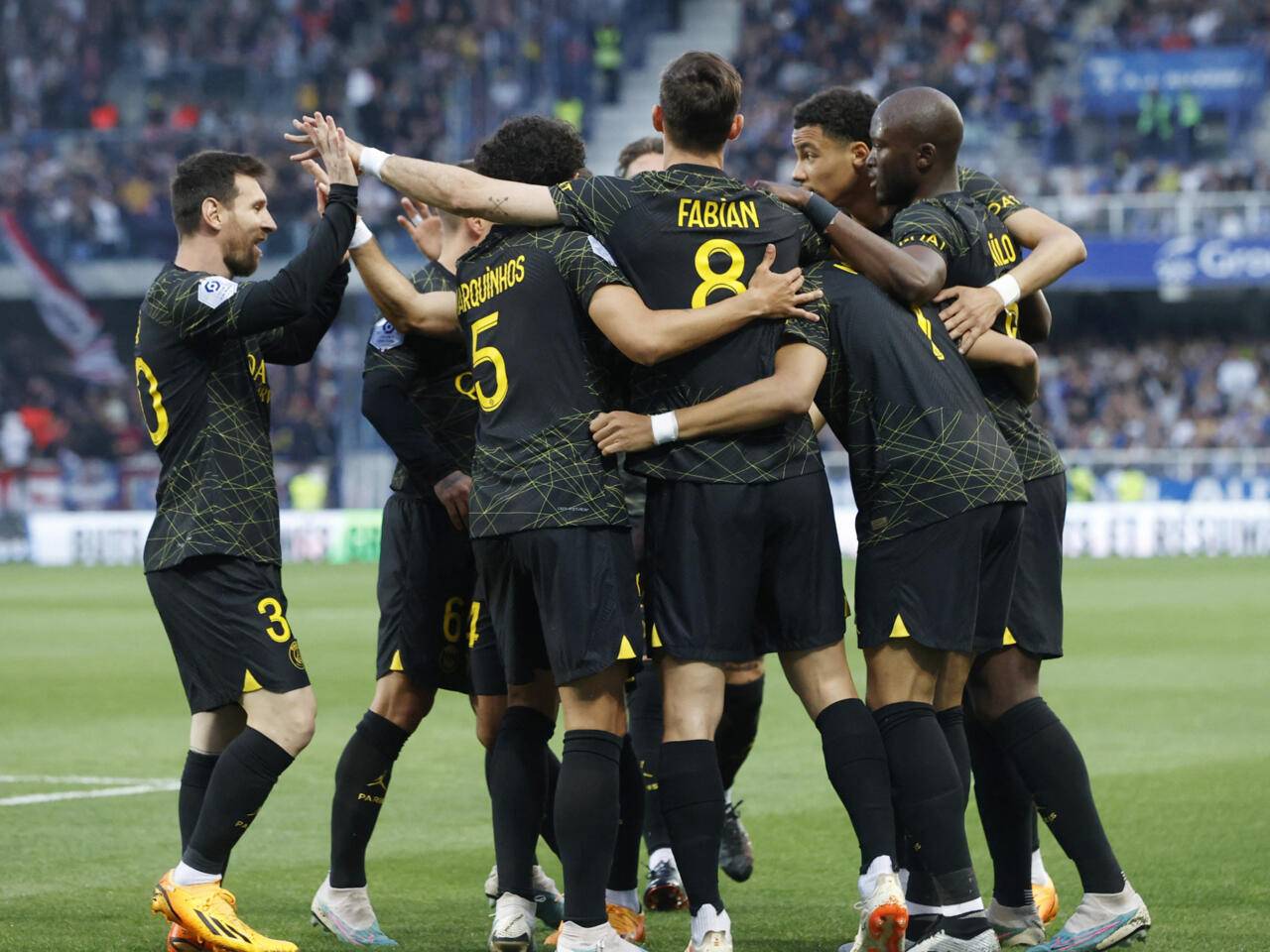 مبابي يقرّب باريس من اللقب ويتصدر هدّافي الدوري
