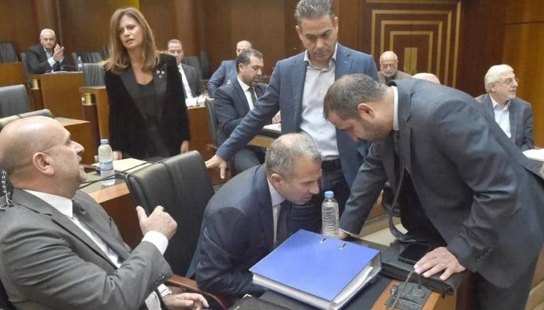لا إنقسامات داخل تكتل "لبنان القوي"؟!