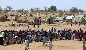 مع احتدام القتال.. عشرات الآلاف يفرون من السودان إلى جنوبه