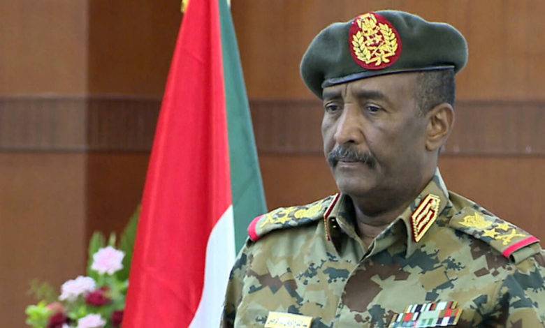 البرهان يطالب الأمم المتحدة بتغيير مبعوثها الى السودان.. ما السبب؟