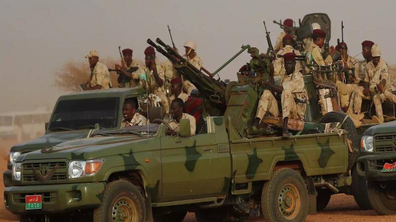 الدفاع السودانية تدعو المتقاعدين للتوجه إلى أقرب قيادة عسكرية لتسليحهم