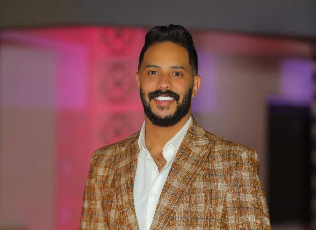 اليوتيوبر محمود هليل يحصد ملايين المشاهدات على السوشيال ميديا