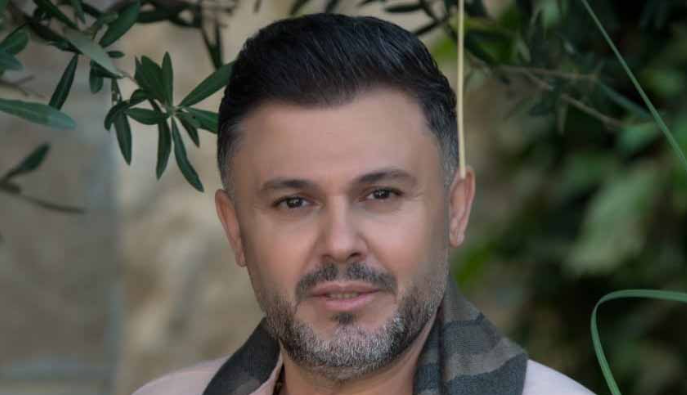 عن التعرّي بالكليبات وأجدد أغاني نجوى كرم ونوال الزغبي.. ماذا قال ربيع الأسمر؟