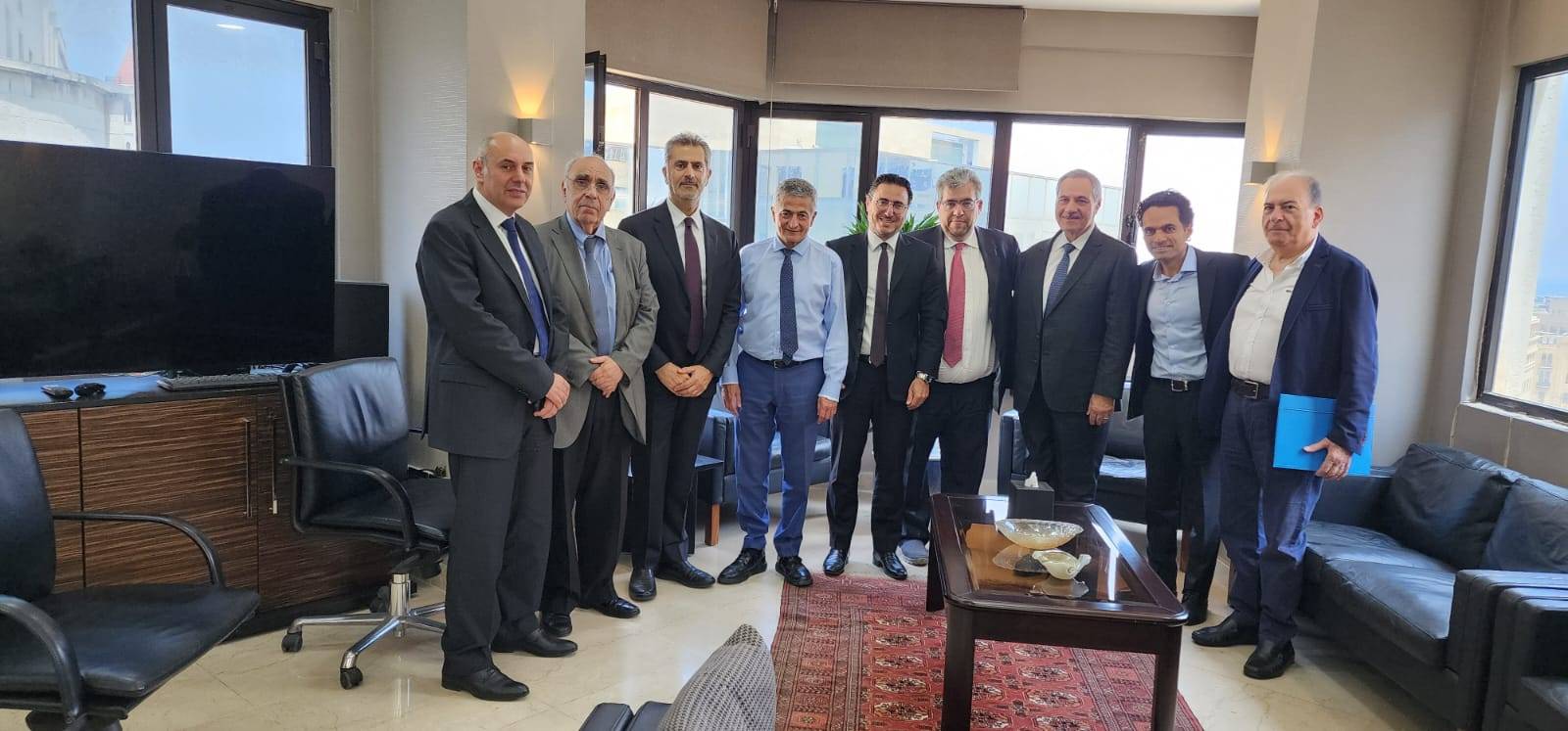 خليل اطلع من وفد "الإتحاد الدولي للاعمال"
على العقبات التي تواجه المستثمرين