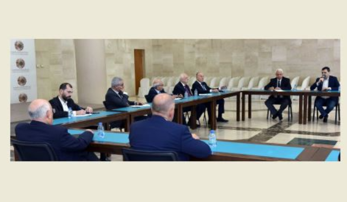 لجنة الاشغال النيابية في ضيافة غرفة التجارة في طرابلس

تشكيل لجنة نيابية تقنية لتحسين المرافق العامة