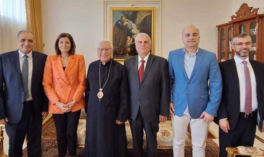 العبسي بعد لقائه بوشكيان: نرفض الظلم

..ولا تراجع عن موقفنا بقضيّة جدعون