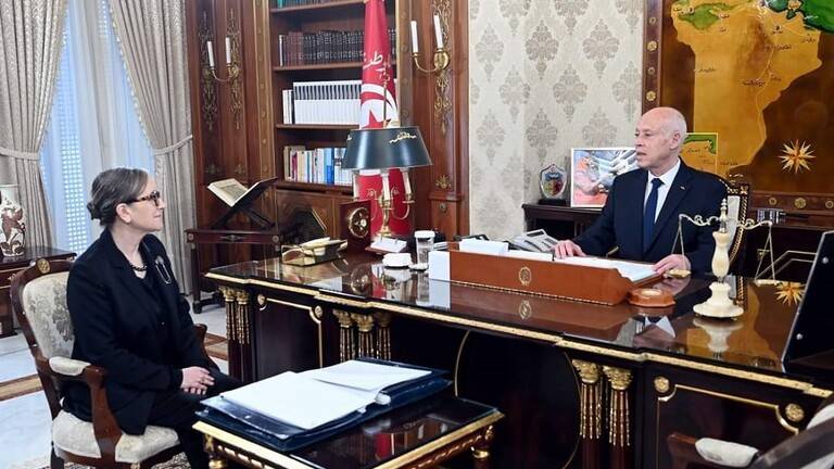 تجنبا للإملاءات الخارجية
سعيد يقترح ضريبة على الميسورين