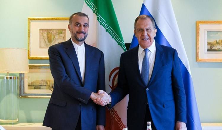 إيران وروسيا تؤكدان مواجهة العقوبات الأحادية والتعاون الثنائي بين البلدين