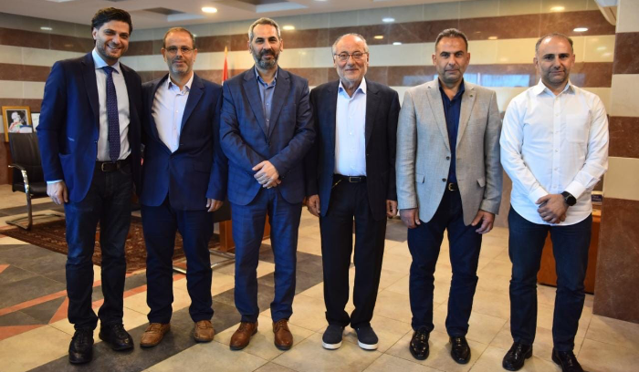 الحلبي: تم البدء بصرف الحوافز
عن شهر نيسان والمتأخرات العالقة