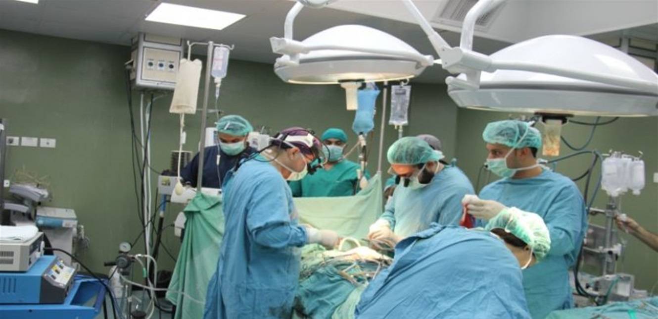 الأزمات الصحية تضرب الفنانين.. جراحة عاجلة ونقل الى العناية المركزة