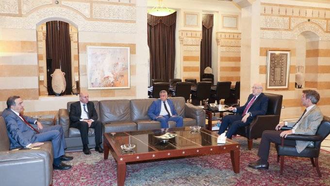ميقاتي تراس اجتماعا خصص للبحث في التعرفة الكهربائية
فياض امكانية تعديل الشطرين الثابت والمتحرك