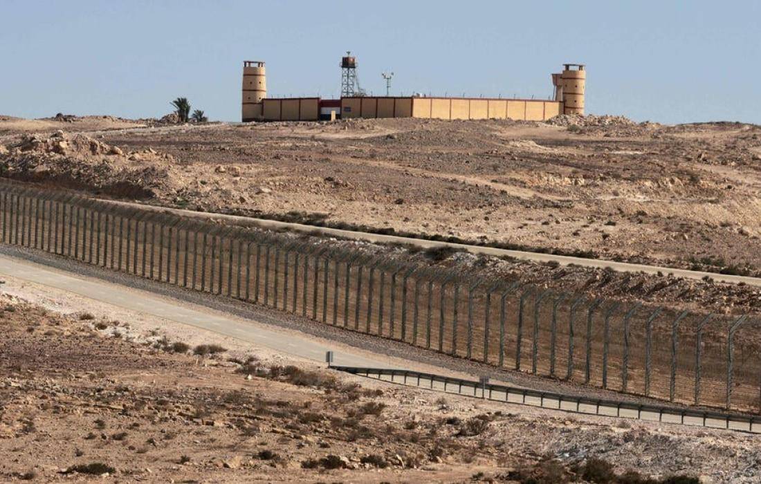 سابقة على الحدود المصرية مع غزة: مقتل 3 جنود اسرائيليين برصاص شرطي مصري