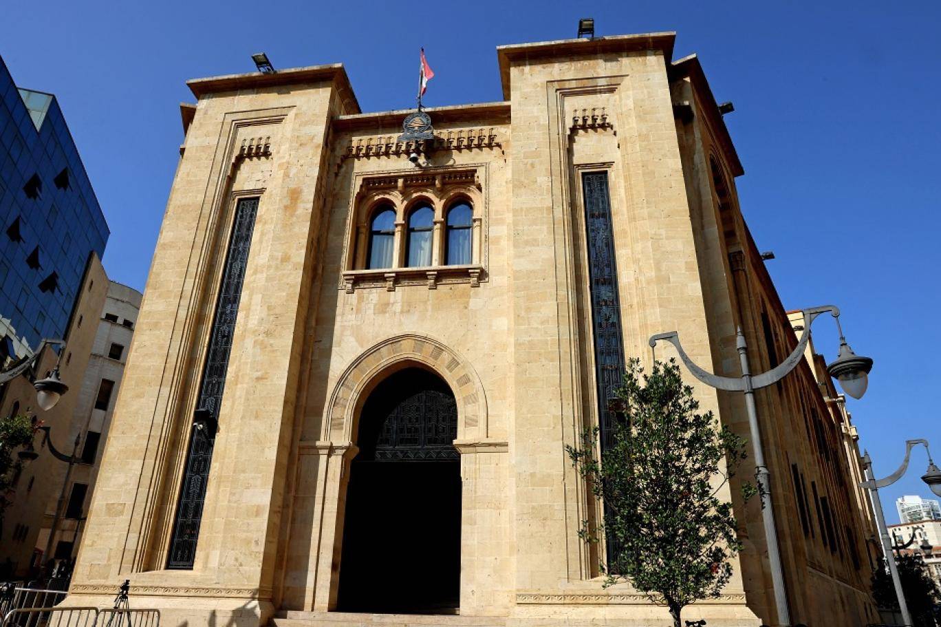 بري يردّ على استهدافه من ساحة النجمة... والجلسة 12 «بروفا» للإنتخاب