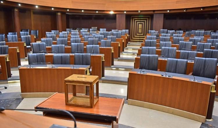 طريق الإستحقاق الرئاسي مزروع بالألغام!
المرحلة دقيقة... واحتمالان لا ثالث لهما: إما التسوية الكاملة أو التصعيد