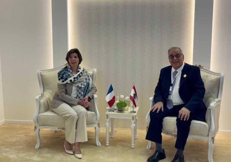 بوحبيب بحث مع كولونا ملفات الرئاسة وقضيّة السفير
ابن فرحان: لبنان لا يمكنه تحمل كلفة بقاء اللاجئين