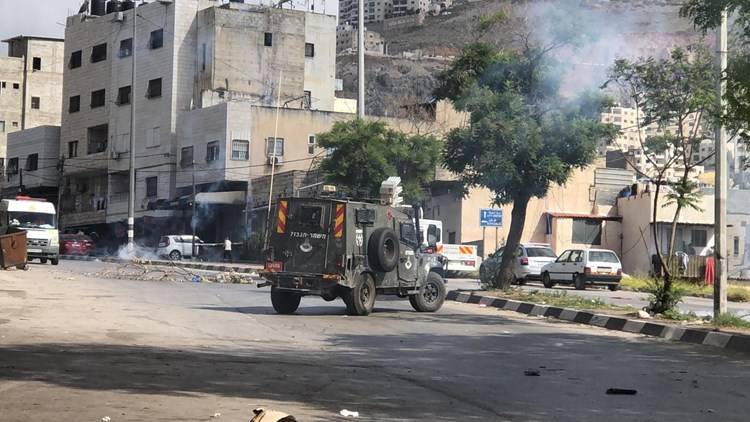 إستشهاد شاب فلسطيني خلال اقتحام قوات الإحتلال مخيم بلاطة في نابلس