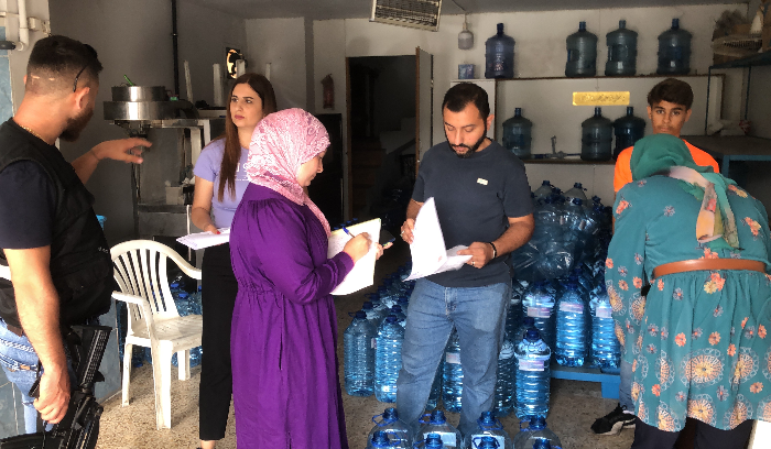 اقفال خمسة معامل لتعبئة المياه

في فرى قضاء صور