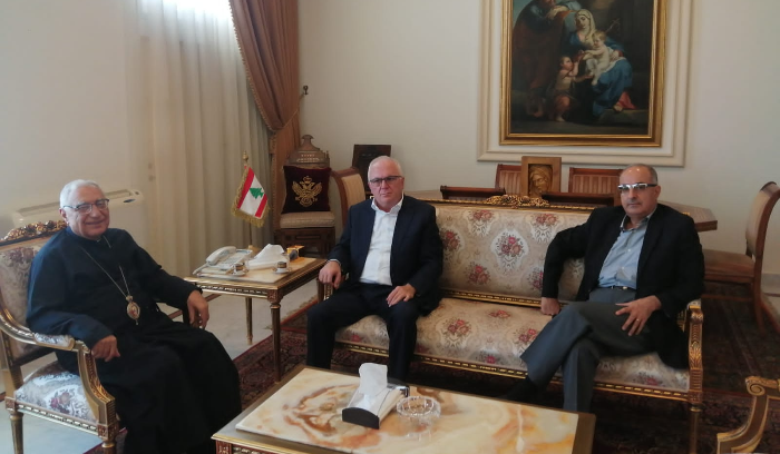قضيّة جدعون تتفاعل كاثوليكياً...العبسي: ما قام به ضمن صلاحيّاته
ابراهيم: على ميقاتي التراجع عن قراره وإعطاء كلّ صاحب حق حقه