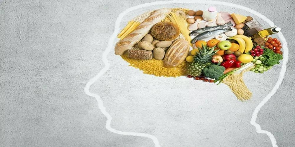 عالمة أعصاب تكشف عن أطعمة تسبب "شيخوخة العقل"