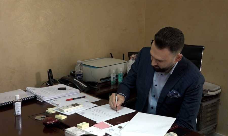 تيمور جنبلاط قدّم ترشيحه لرئاسة "الاشتراكي":
على السياسيين تطبيق الحوار على أرض الواقع